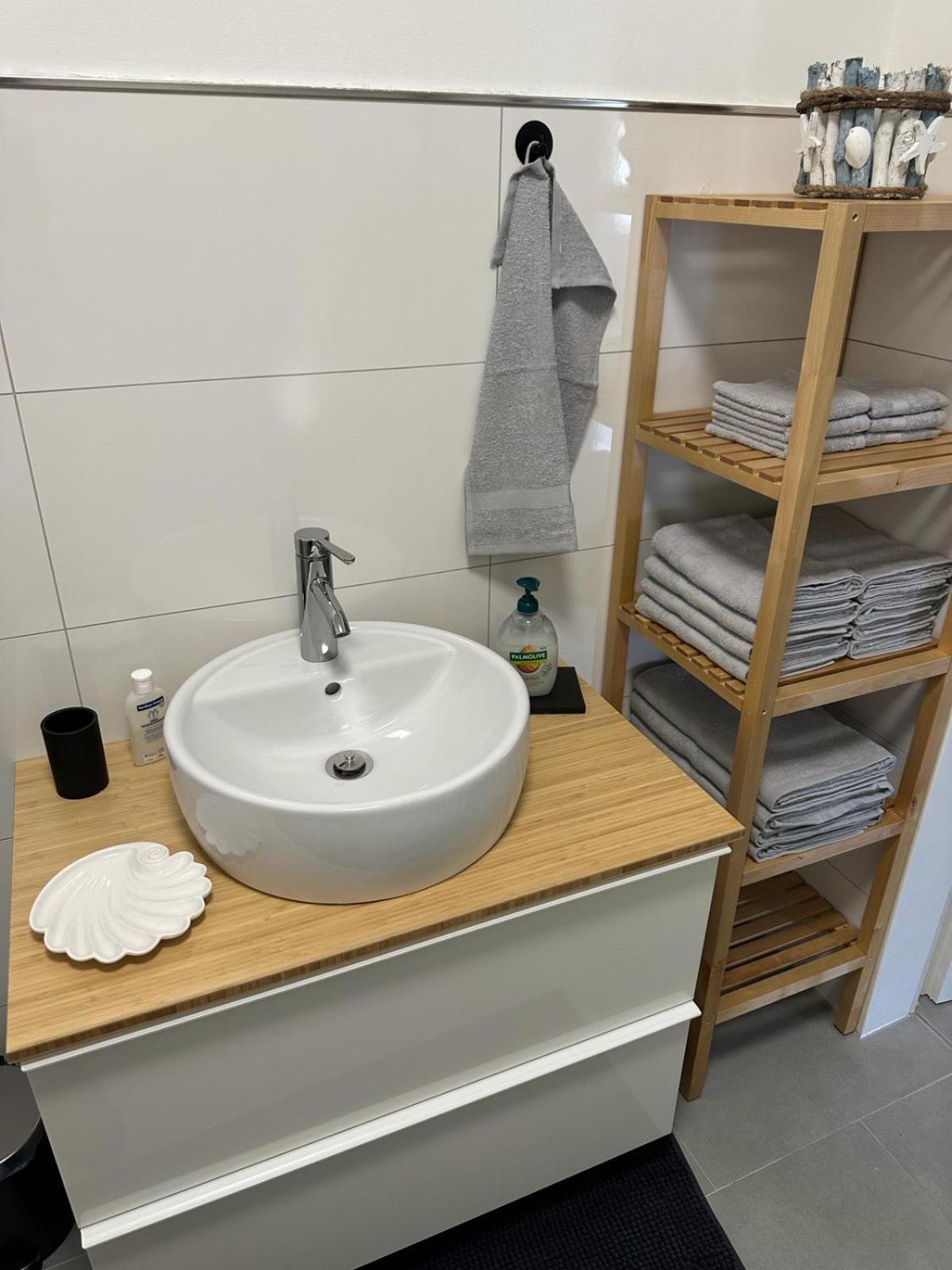 One100 I Appartement Lange Auszeit Bremerhaven Bagian luar foto